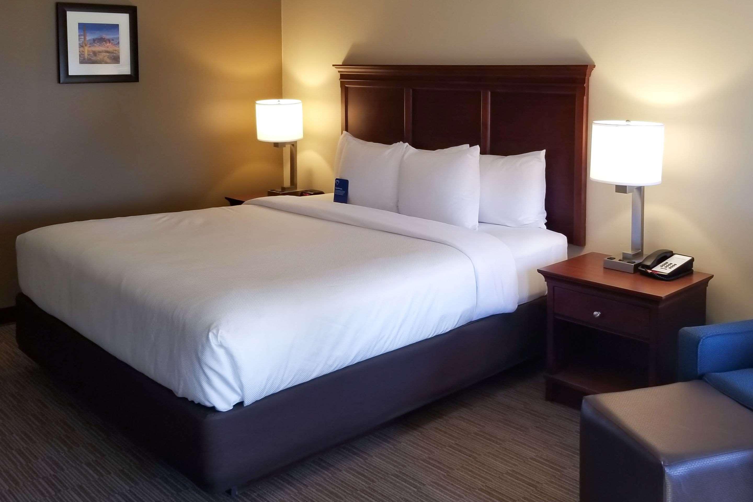 Comfort Inn & Suites Tempe Phoenix Sky Harbor Airport Exterior foto