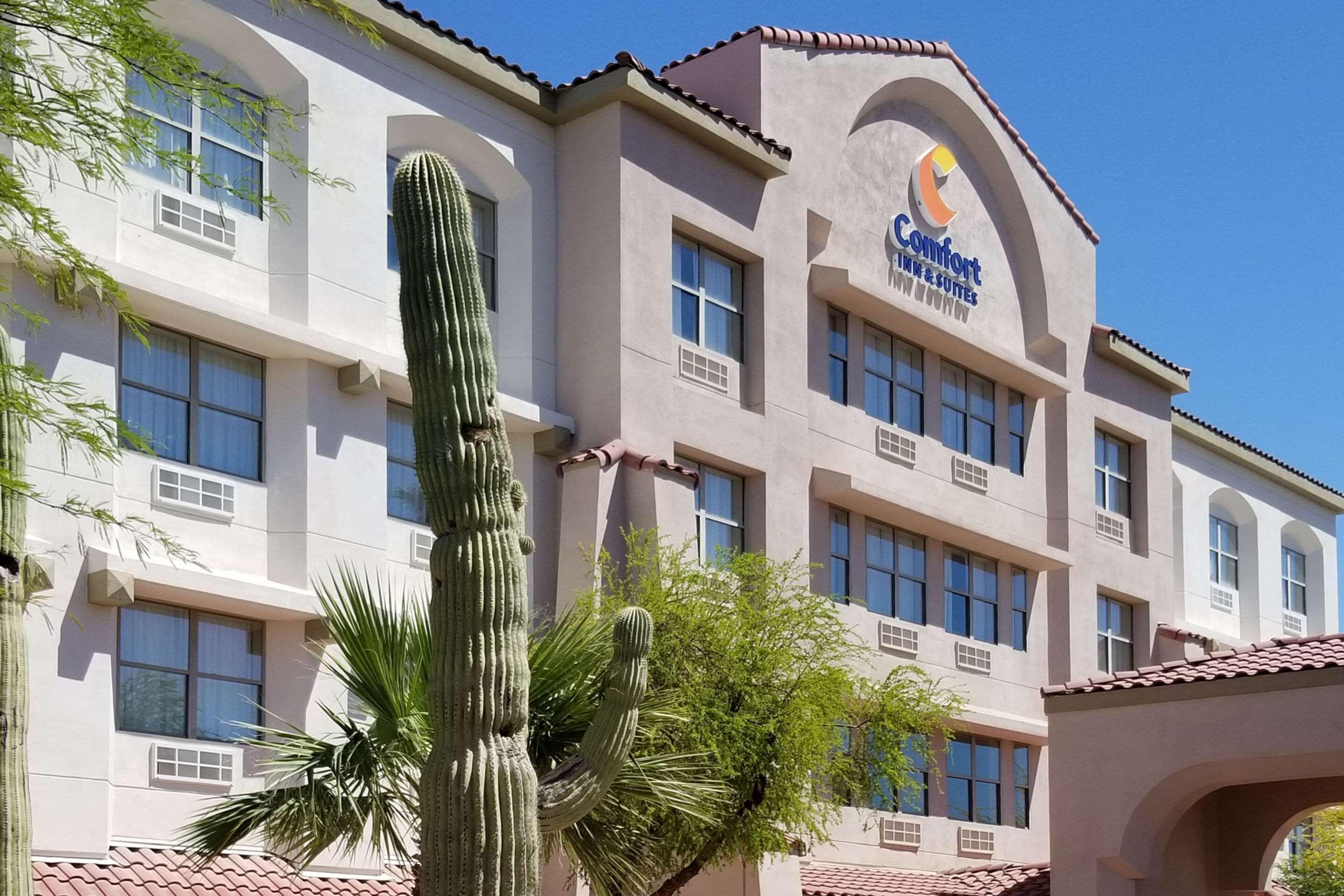 Comfort Inn & Suites Tempe Phoenix Sky Harbor Airport Exterior foto