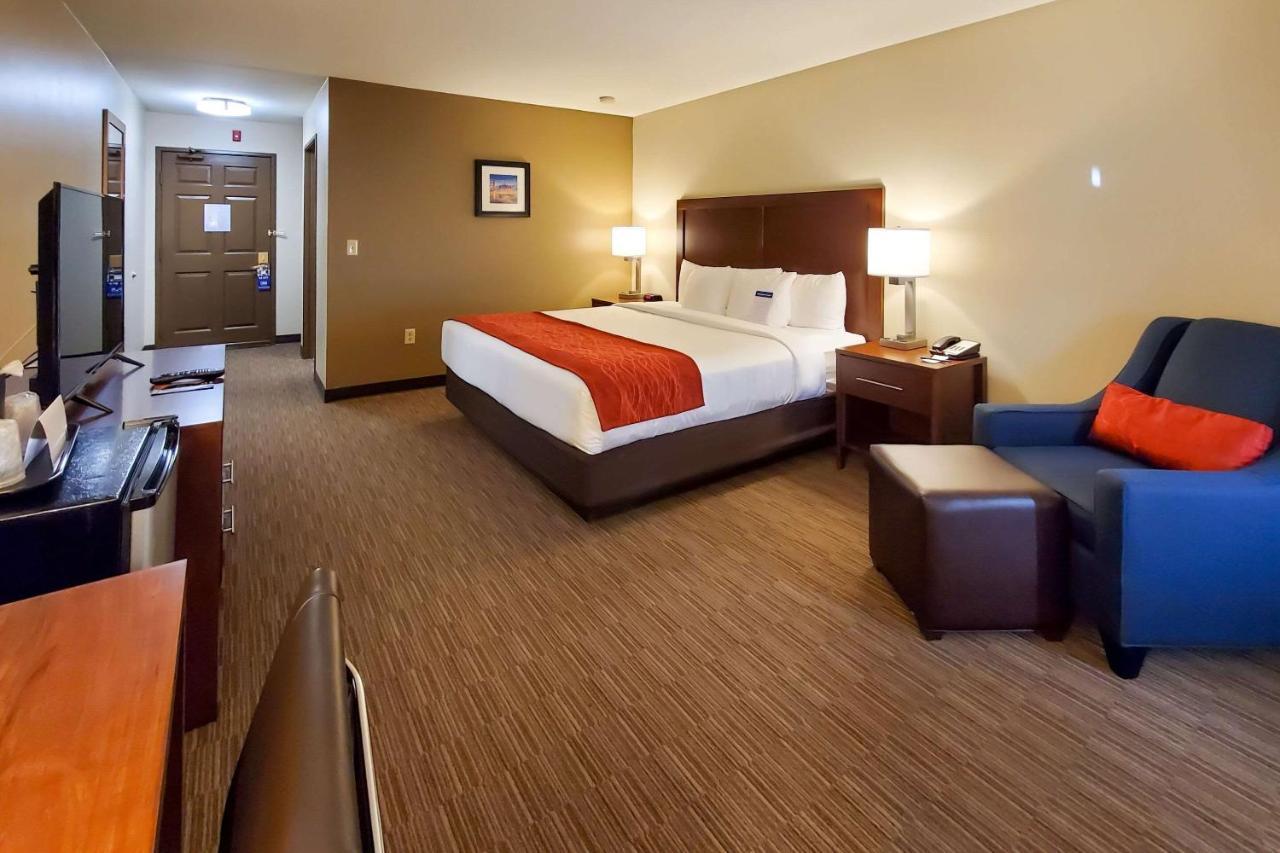 Comfort Inn & Suites Tempe Phoenix Sky Harbor Airport Exterior foto